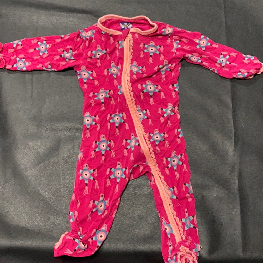 Kickee pajamas pink 6-9 months
